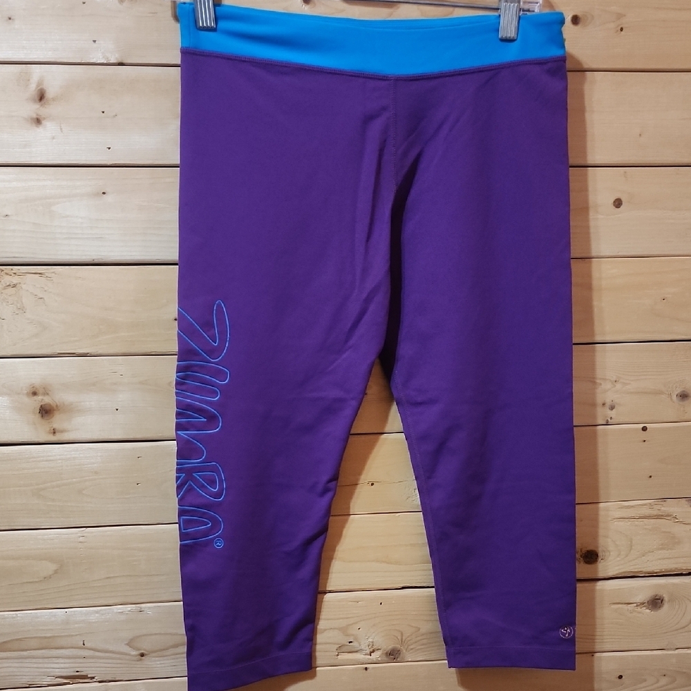Zumba Fittness Galaxy Capri Size Medium Marvelous